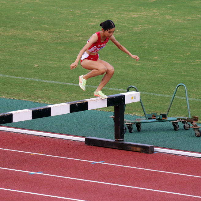 石野帆奈さん 3000ｍ障害