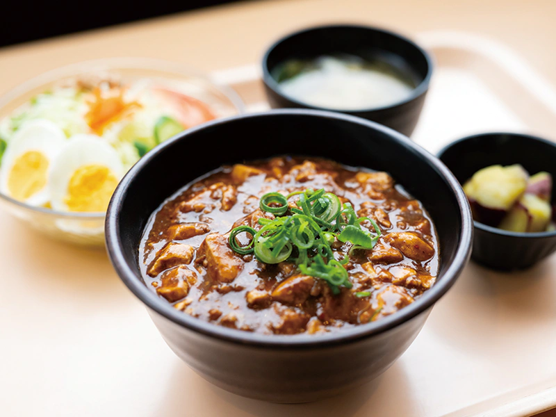 食堂カフェテリア