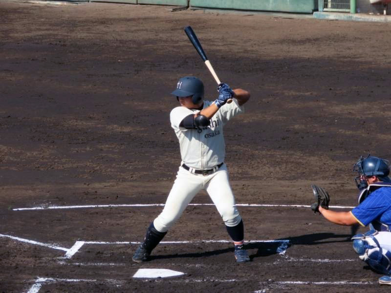 東大阪大学硬式野球部 硬式野球部2年生𠮷田智明君 ベストナイン受賞