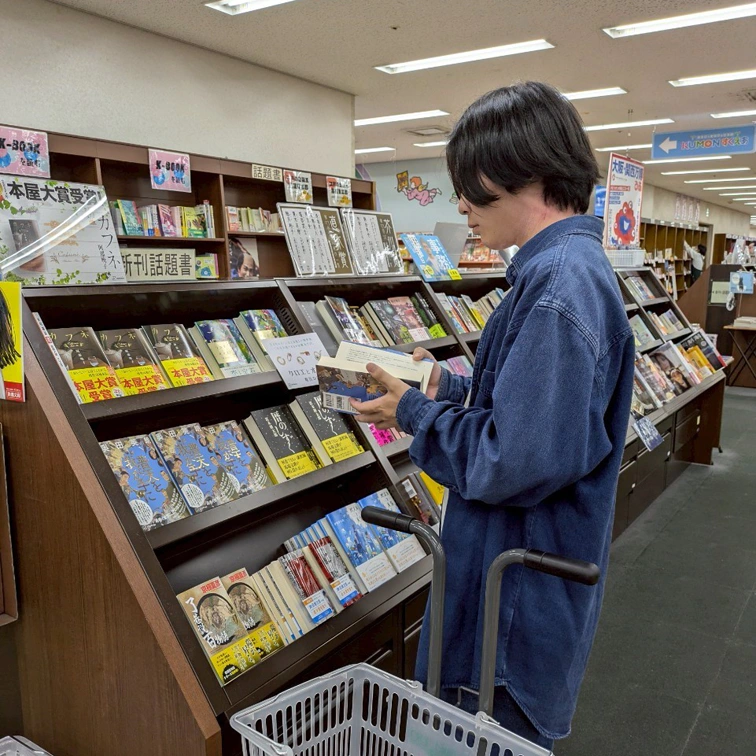 2025年度前期『学生選書ツアー』ジュンク堂大阪本店にて